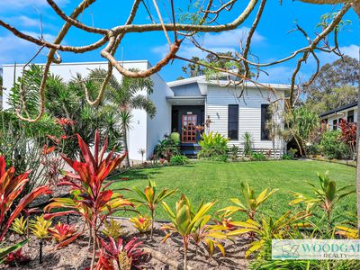9 Ocean View Dr, Woodgate