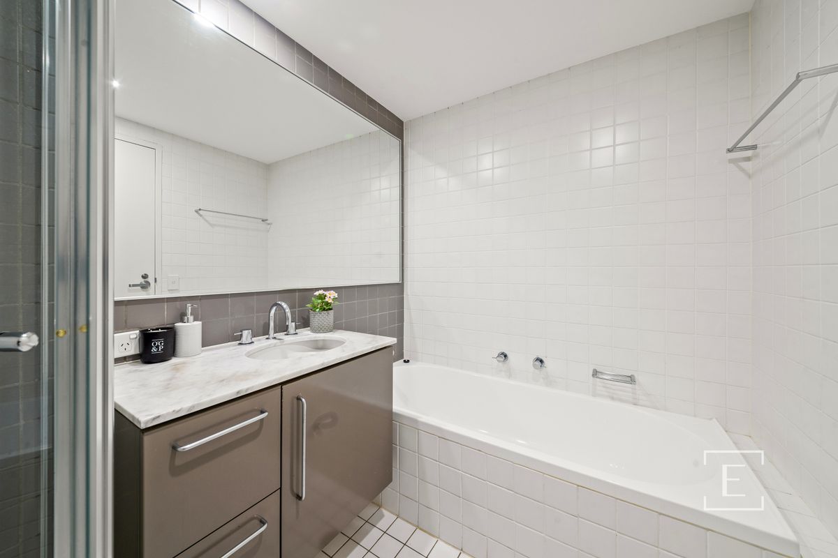 9 / 1 Blaxland Avenue, Newington