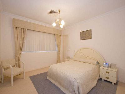 3A Locke, Mount Pleasant