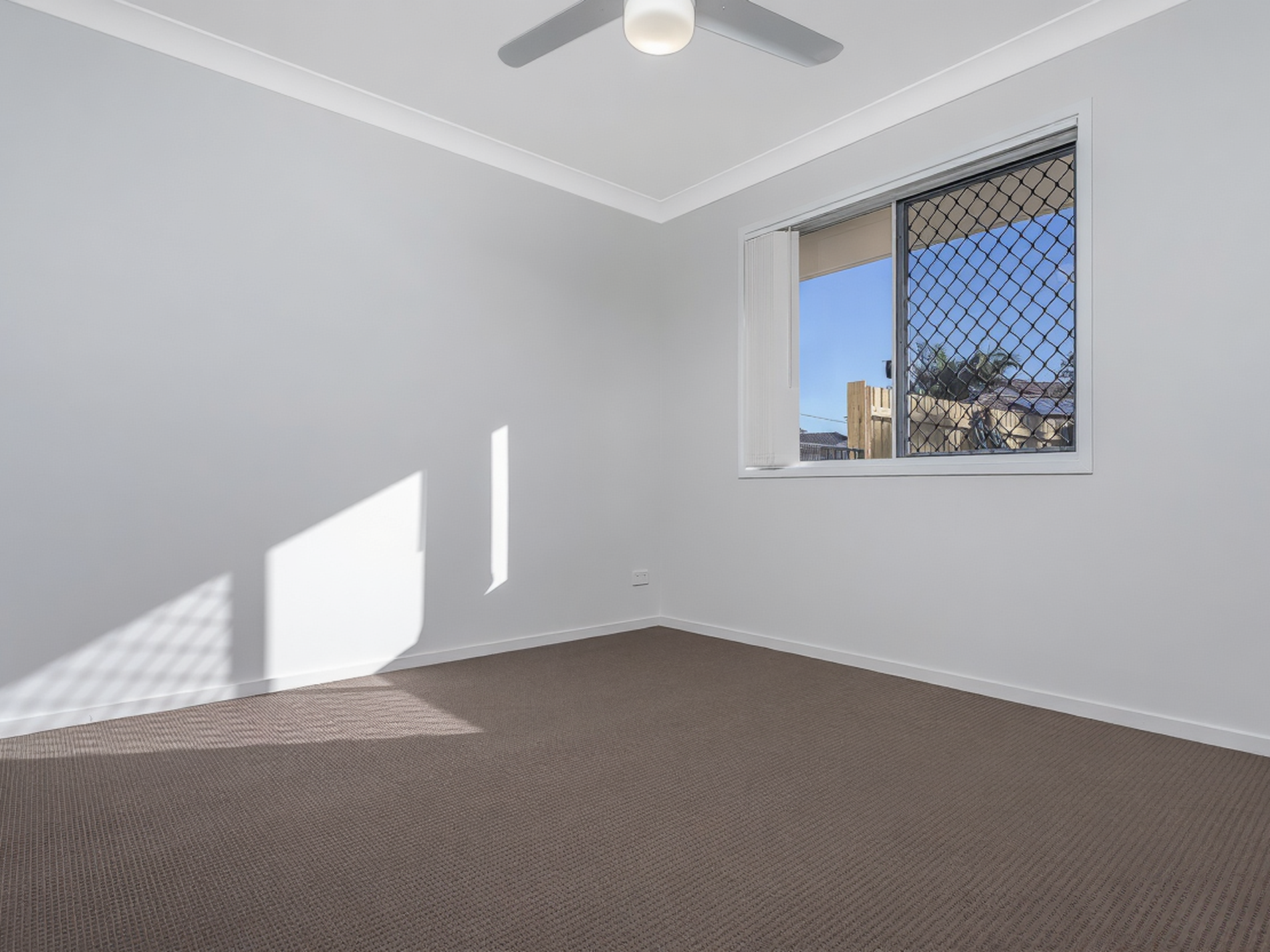 4 Skylark Court, Kallangur