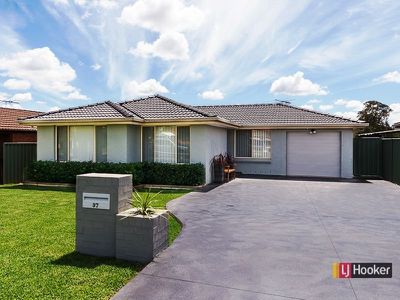 97 Colebee Crescent, Hassall Grove