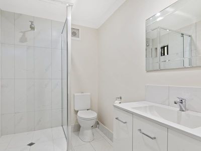 152-166 Western Avenue, Montville