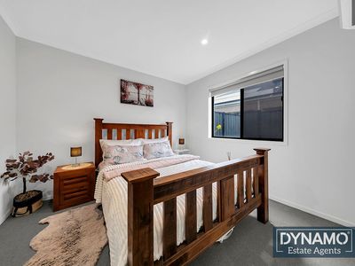 5 Sugar Glider Way, Craigieburn