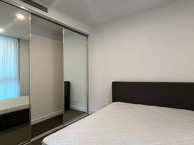 1003 / 42 Balston Street, Southbank