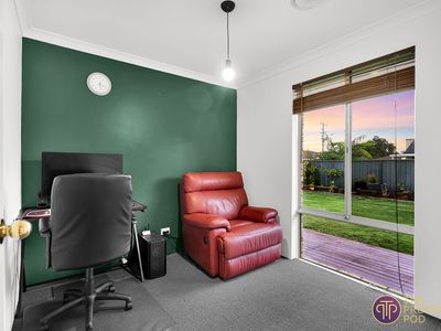 6 Baxter Close, Huntingdale
