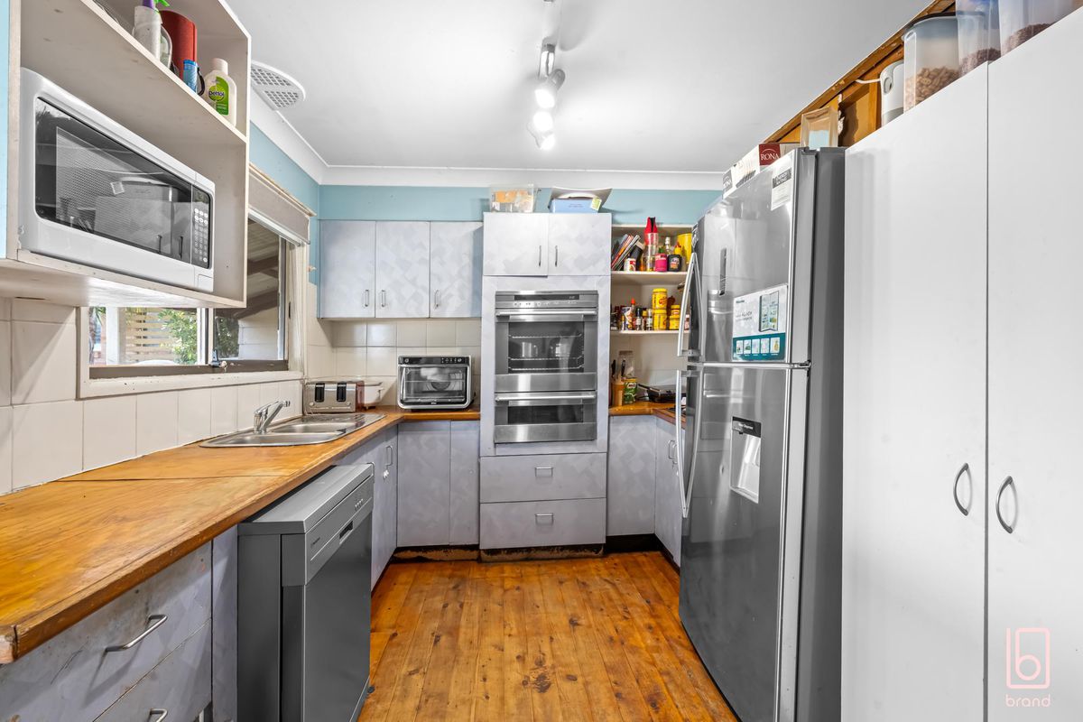 58 McKellar Boulevard, Blue Haven