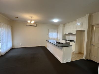1 / 3 Apex Avenue, Belmont