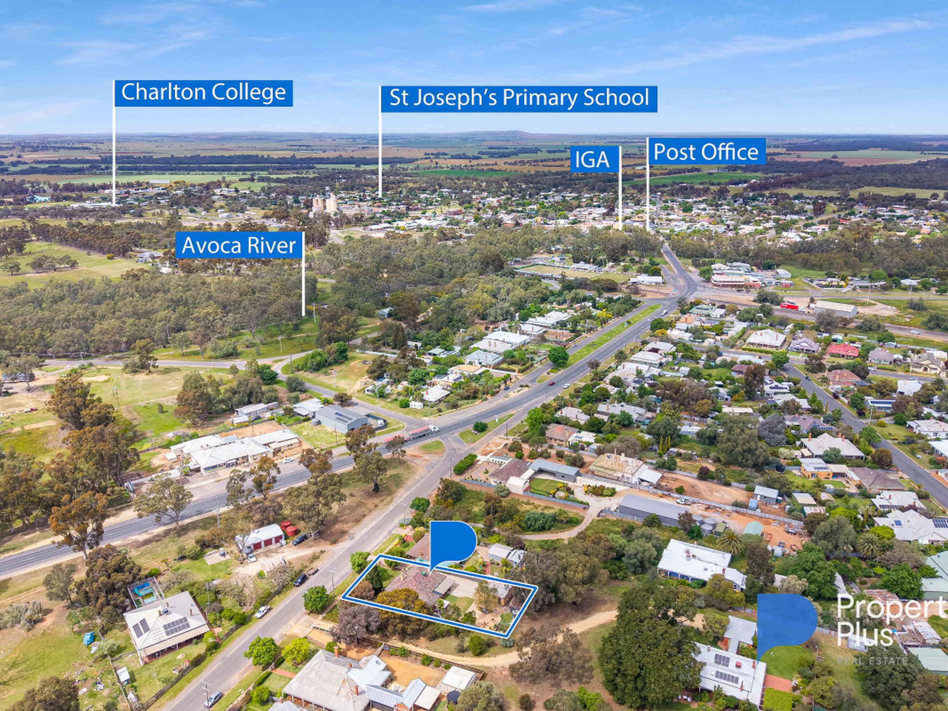 8 Clifton Street, Charlton