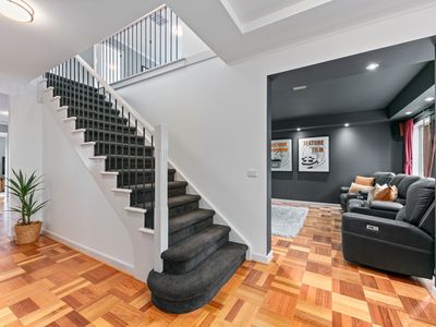 30 Whiteley Parade, Taylors Lakes