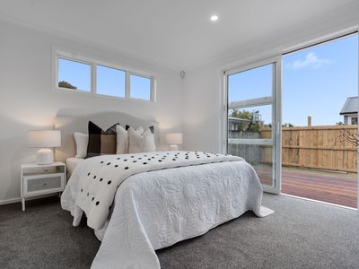 2/70 Thompson Street, Leamington