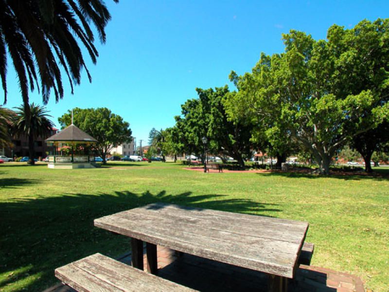 15 / 10 Market Square, Wollongong