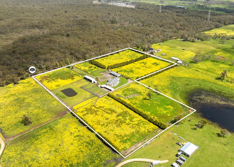 231 Golf Course Road, Heywood
