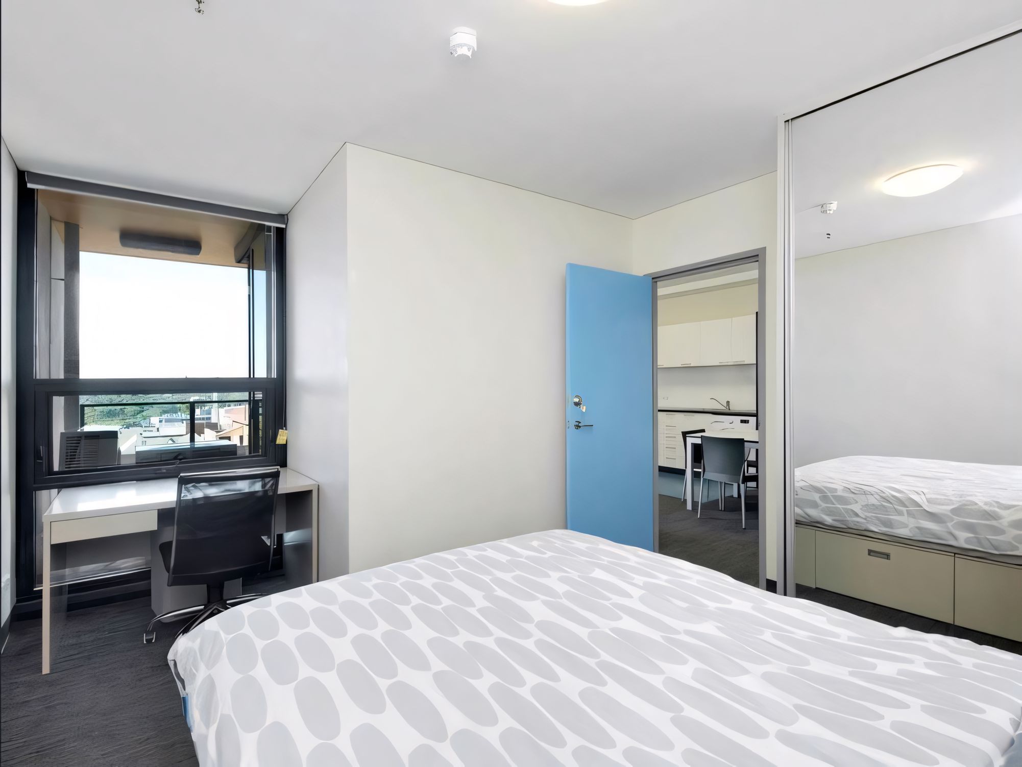 1004 / 15 Synagogue Place, Adelaide
