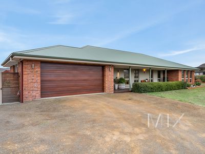 13 Rachel Crescent, Old Beach