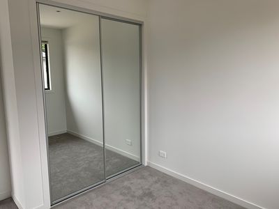 3 / 2 Kingsley Grove, Mount Waverley