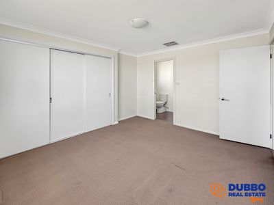 18a Ellenborough Avenue, Dubbo