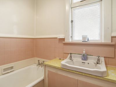 23 Riselaw Road, Calton Hill