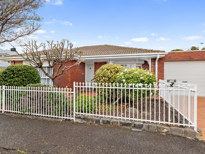 43 Russell Place, Williamstown