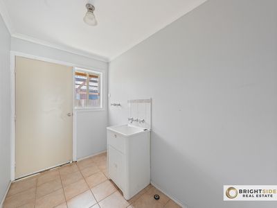 6 Nariel Place, Cranbourne West
