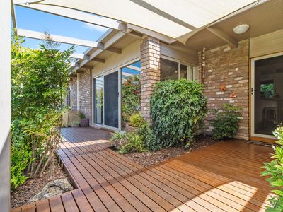 8 Banbury Court, Somerville