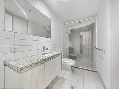 911 / 673 La Trobe Street, Docklands