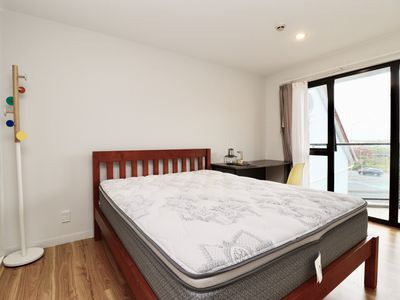 306 / 135 Vincent Street, City Centre