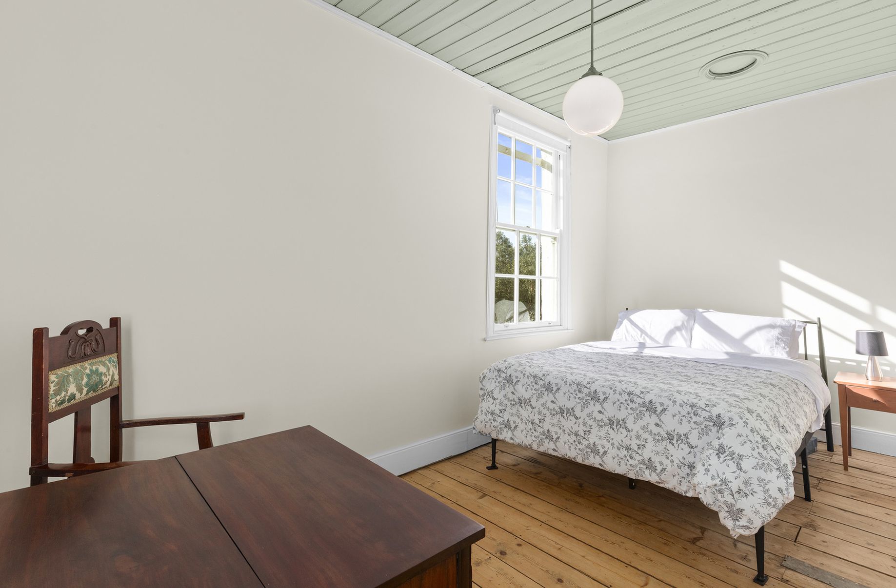2 MERCER STREET, Shelford