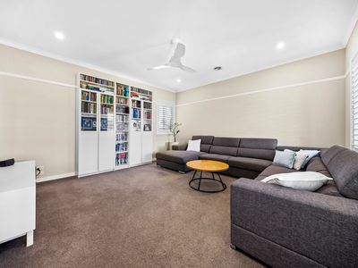 2 Brolga Place, Sale