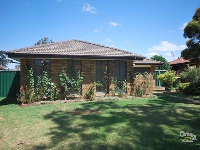 7 Parkland Place, Dubbo