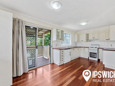 4 Bryant Court, Silkstone