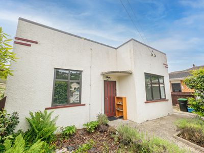 249 North Road, North East Valley