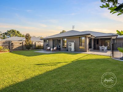 41 Ngungun Crescent, Glass House Mountains