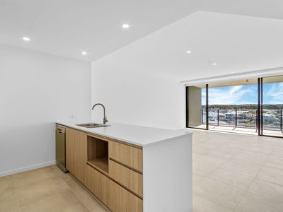2603 / 10 Sickle Avenue, Hope Island