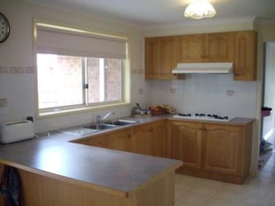 6 BRENDAN COURT, Hallam