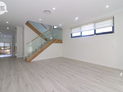 2 / 26 Grand Avenue, West Ryde