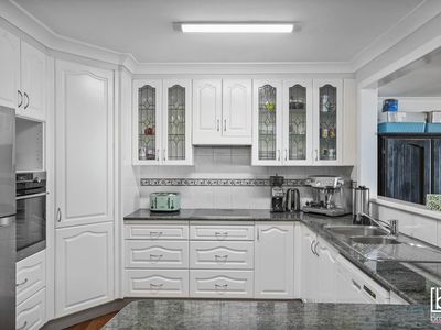 720 Freemans Drive, Cooranbong