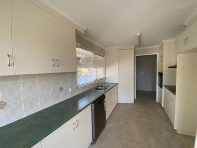 2A Herbert Court, Moranbah