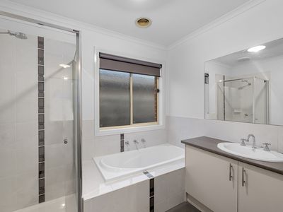 6 Laurel Lane, Pakenham