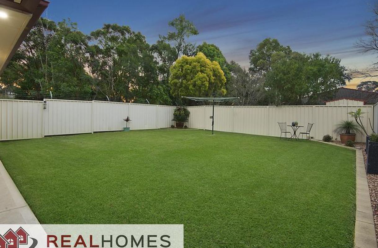 24 Gershwin Crescent , Claremont Meadows Real Homes Realty