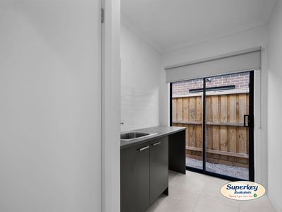 33 Pomodoro Road, Tarneit