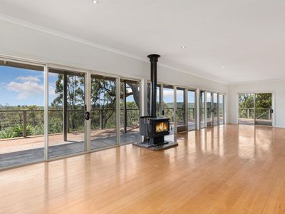 137 Youngs Lane, Heathcote