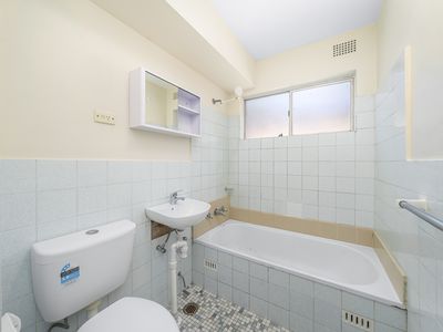 2 / 28 Hampstead Road, Homebush West