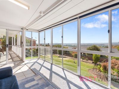 15 Beavis Place, Llanarth