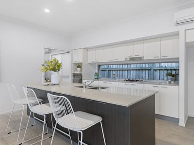 32 Macquarie Street, Wakerley