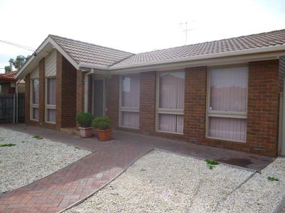 43 Songlark Crescent, Werribee
