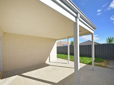 27 Nullagine Road, Banksia Grove