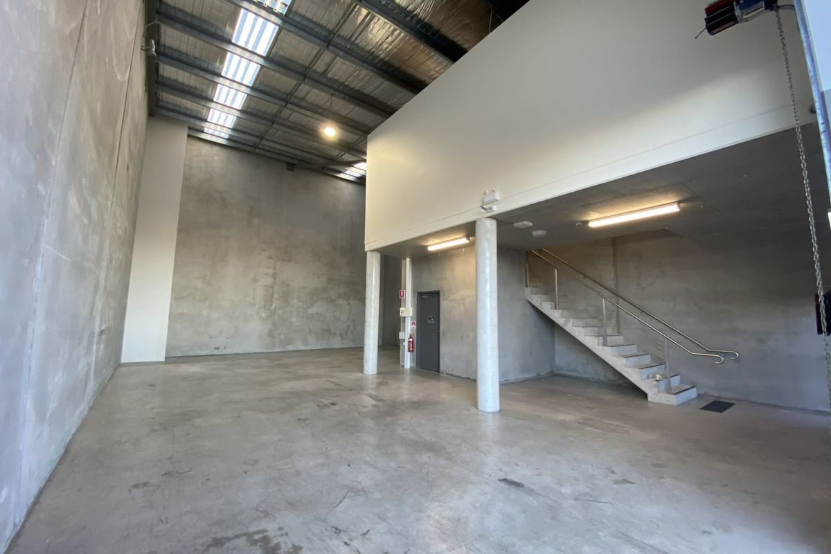 Unit 9 / 35 Wurrook Circuit, Caringbah