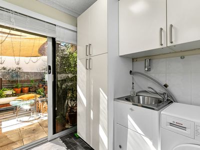 16 / 323 Stirling Street, Highgate