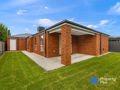 5 Rothschild Close, Epsom