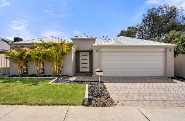 294 Pebble Beach Blvd, Meadow Springs